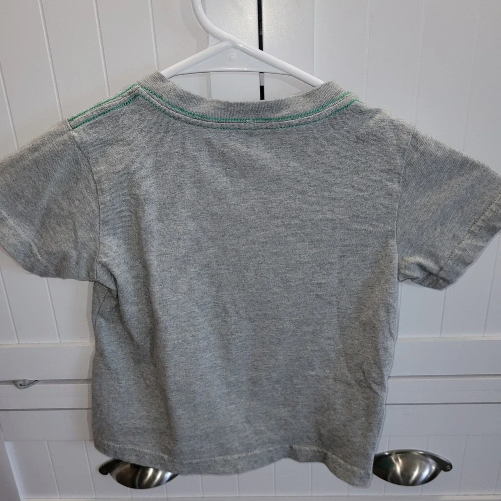 Gymboree Toddler Boys 2T Graphic Tee Bundle Dinosaur Shark Cotton Shirts 2pk